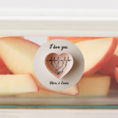 Ein zartes minimalistisches Herz. Etiketten (Befestigt)