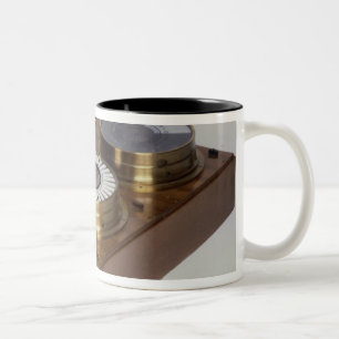 Ein Zeigertelegraph, produziert von Werner von Zweifarbige Tasse