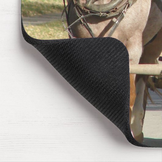 Ein zusammengebrachtes Team der Pferde Mousepad (Ecke)