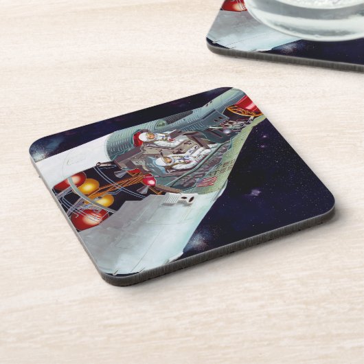 Ein zweiköpfiges Gemini-Raumschiff im Flug entführ Getränkeuntersetzer (Linke Seite)