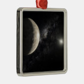 Eine Abbildung von Makemake Silbernes Ornament (Rechts)