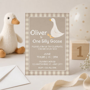 Eine Alberne Goose Tan Gingham First Birthday Part Einladung