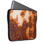 Eine alte rostige Färbung der Oberfläche Laptopschutzhülle (Vorne Rechts)