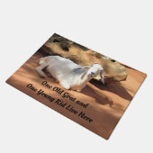 Eine alte Ziege Personalisiert Doormat Fußmatte (Schrägansicht)