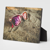 Eine angesagte Sonnenbrille am Strand Fotoplatte (Seite)