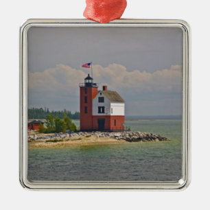 Eine Ansicht der Round Island Light Station. Silbernes Ornament