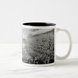 Eine Ansicht des Versuches von Waren Hastings Zweifarbige Tasse