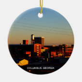 Eine Ansicht von Columbus, GA genommen von Phenix Keramikornament (Vorne)