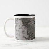 Eine Aschenspülung steigt Zweifarbige Tasse (Links)