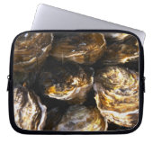 Eine Austernplatte. Laptopschutzhülle (Vorderseite)