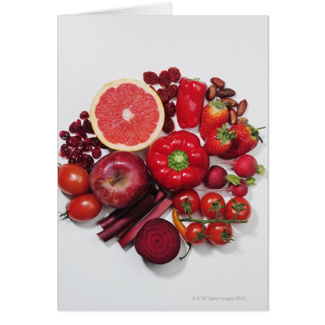 Eine Auswahl an rotem Obst und Gemüse. (Vorne)