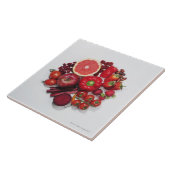 Eine Auswahl der roten Früchte u. des Gemüses Fliese (Seite)