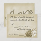 Eine Beach Wedding RSVP Card (Gold) Einladungspostkarte (Vorne/Hinten)