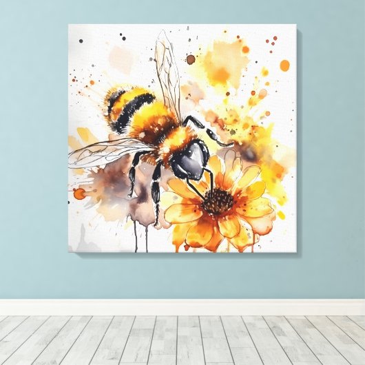 Eine Biene sammelt Honig auf einer Blume. Leinwanddruck (Insitu (Holzboden))