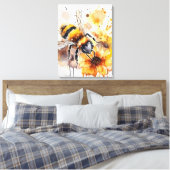 Eine Biene sammelt Honig auf einer Blume. Leinwanddruck (Insitu (Schlafzimmer))