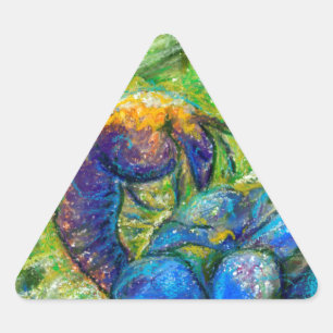 Eine Biene & Vergessen-nicht-Blume Dreieckiger Aufkleber