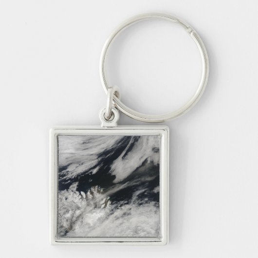 Eine blass graue Asche bläst vom Gipfel Schlüsselanhänger (Vorne)