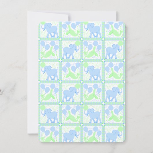 Eine blaue Circus-Babydusche, die ein Junge bewund Einladung (Rückseite)