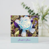 Eine blaue Gardenia-Hochzeits-Einladung Einladung (Stehend Vorderseite)