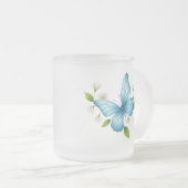 Eine blaue Schmetterling-Frostglas-Tasse Mattglastasse (VorderseiteRechts)