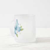 Eine blaue Schmetterling-Frostglas-Tasse Mattglastasse (Vorderseite Links)