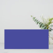 eine blaue Wand mit Uhr Menükarte (Stehend Vorderseite)