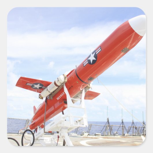 Eine BQM-74E Chukar-Drohne für den Start bereit Quadratischer Aufkleber (Vorderseite)