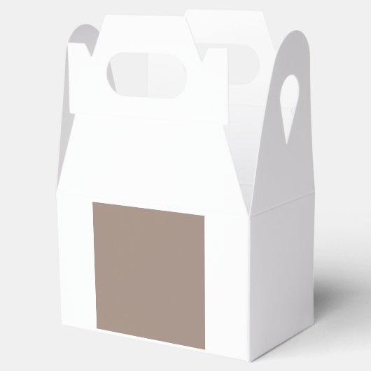 eine braune Mauer mit Geschenkschachtel (Geöffnet)