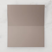 eine braune Mauer mit Platzkarte (Innenseite Aufgefaltet)