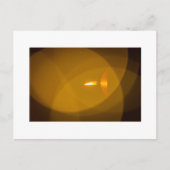 Eine brennende Kerze Postkarte (Vorderseite)