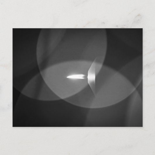 Eine brennende Kerze Postkarte (Vorderseite)