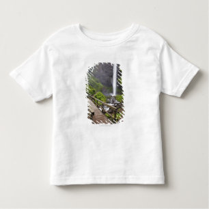 Eine Brücke in Columbia River und Latourell Fällen Kleinkind T-shirt