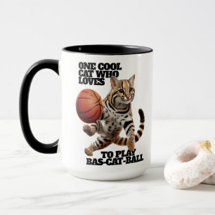 Eine coole Katze, die gerne Bas-Cat-Ball spielt Tasse