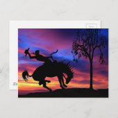 Eine Cowboy-Silhouette bei Sonnenuntergang Postkarte (Vorne/Hinten)