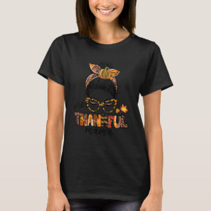 Eine dankbare Mama Unordentlicher Knoten Herbst Th T-Shirt