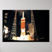 Eine Delta-IV-Rakete hebt ab Poster (Vorne)