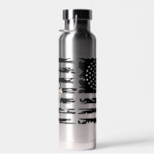 Eine Durchstechflasche mit Kupfer Trinkflasche (Rechts)