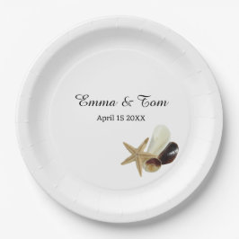 Eine einfache, minimalistische Hochzeit am Strand Pappteller