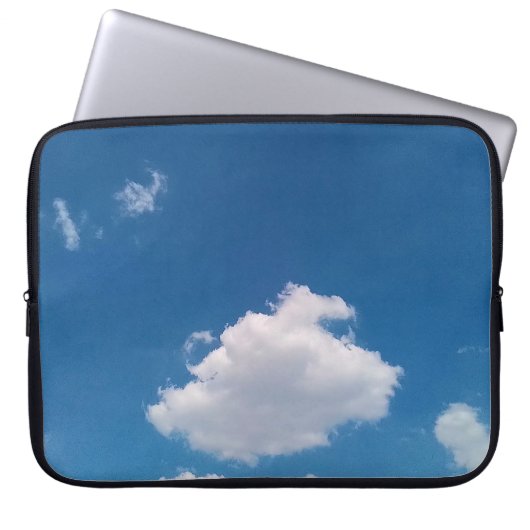 Eine einfache Wolke Laptopschutzhülle (Vorderseite)