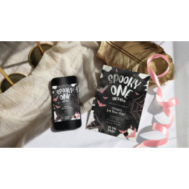 Eine Einladung Halloween Geburtstag rosa Fledermäu