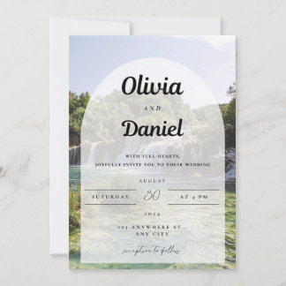 Eine Einladung mit dem Hintergrund des natürlichen