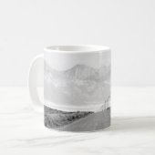 Eine einsame Straße und Power | San Juan Mountains Kaffeetasse (Vorderseite Links)