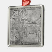 Eine Entlastung, welche die Assyrian Armee im Ornament Aus Metall (Links)