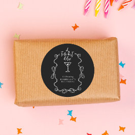 Eine etwas ältere Martini Black Birthday Party Runder Aufkleber