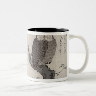 Eine Eule und zwei OstBullfinches Zweifarbige Tasse
