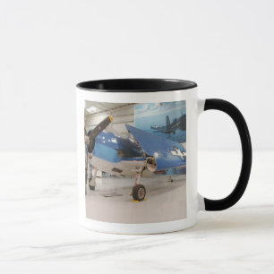 Eine F-6F Hellcat-Kampfflugzeug aus dem Zweiten We Tasse