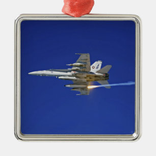 Eine F/A-18C Hornisse Ornament Aus Metall