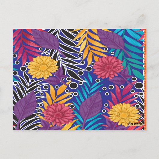 eine farbenfrohe Blume und ein Muster der Blätter Postkarte (Rückseite)
