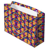 Eine farbenfrohe Geschenktasche mit einem lebendig Große Geschenktüte (Rückseite Schrägansicht)