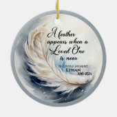 Eine Feder erscheint als Speicher Keramik Ornament (Hinten)